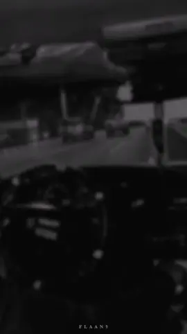 والذي حبيت قلبه من حجر.🖤 #تصميمات #ستوريات #explore #𝐅𝐋𝐀𝐀𝐍𖠲