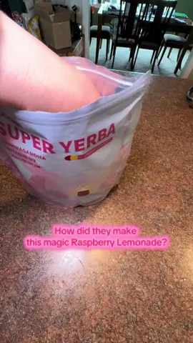 I’m not joking when I tell you that this past week with the @zoone Super Yerba packets I have had more energy than I have had in a month. Do not drink these in the evening. It’s not just an energy boost, my mind feels sharper. So glad I tried these. #yerbamate #ashwaganda #raspberrylemonade #vitamind #vitamins #supplements #zoone #energyboost #brainfog 