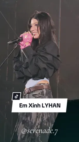 lét rồi =))))))) #lyhan #emxinhlyhan #tiktokshop66 #TikTokShop #emxinhsayhi #EXSH #emxinh #serenade7 @LyHan 🖤 