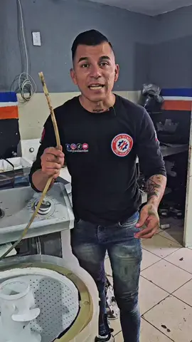 Sabías que está manguera es la culpable!? #reparacion #enriqueeltecnico #lavadora 
