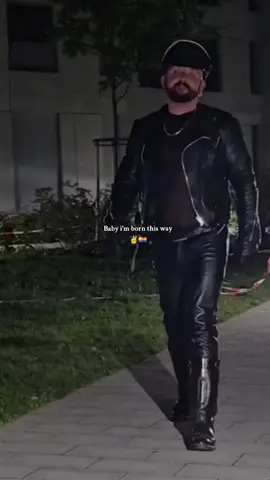 In welcher Stadt bist du dieses Jahr beim CSD?✌️🫶🏳️‍🌈🏳️‍⚧️ #lgbt #gay #🏳️‍🌈 #LoveIsLove #leathertok 