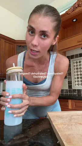 Electrolytes are truly the answer to everything. I’ll never stop drinking them. #dehydrated #electrolytes #musthaves #activelifestyle #FitnessLifestyle #DailyRoutine #healthyhabits #sipflavcity #flavcitysummer #mainsqueezesweepstakes 