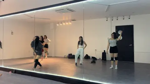❌ Mỗi người feel theo cách khác nhau ✅ Mạnh ai nấy nhảy #lopnhay #hocnhay #lopnhaygovap #hocnhaygovap #inf #infdance #sexydance #lopnhaysexy 