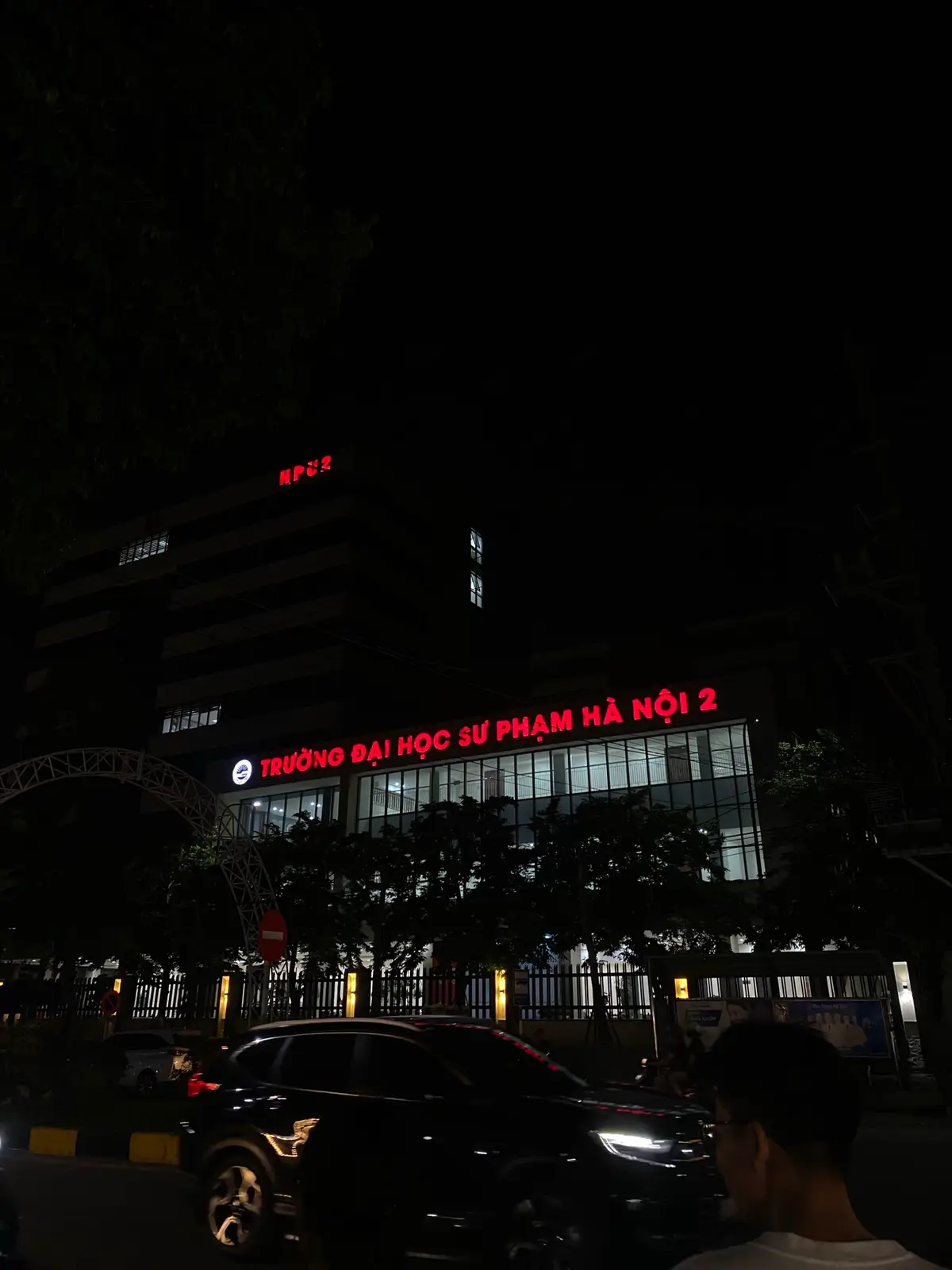 Hôm nay, 7/6 Lễ tốt nghiệp và trao bằng cử nhân năm 2025. #hpu2 #xuho #xuanhoa #nguvan #supham2 #thaygiaomanhhien #tancunhan2025 