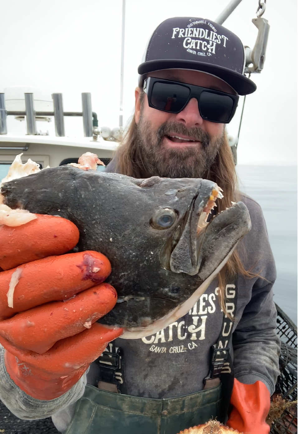 Friendliest Catch Crabbing #fishing #friendliestcatch #commercialfishing 