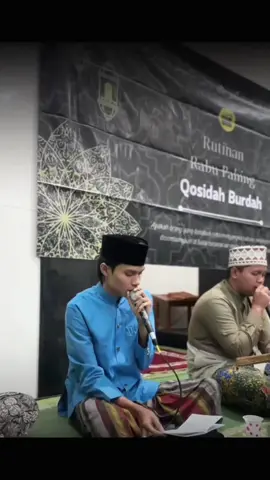والطف بعبدك في الدرين إنّ له ... صبرا متى تدعه الأهوال ينهزم Majelis Burdah Fatamorgana Malang, 4 Juni 2025 #sholawatan #majelissholawat #majelisazzahir #burdah #malang 