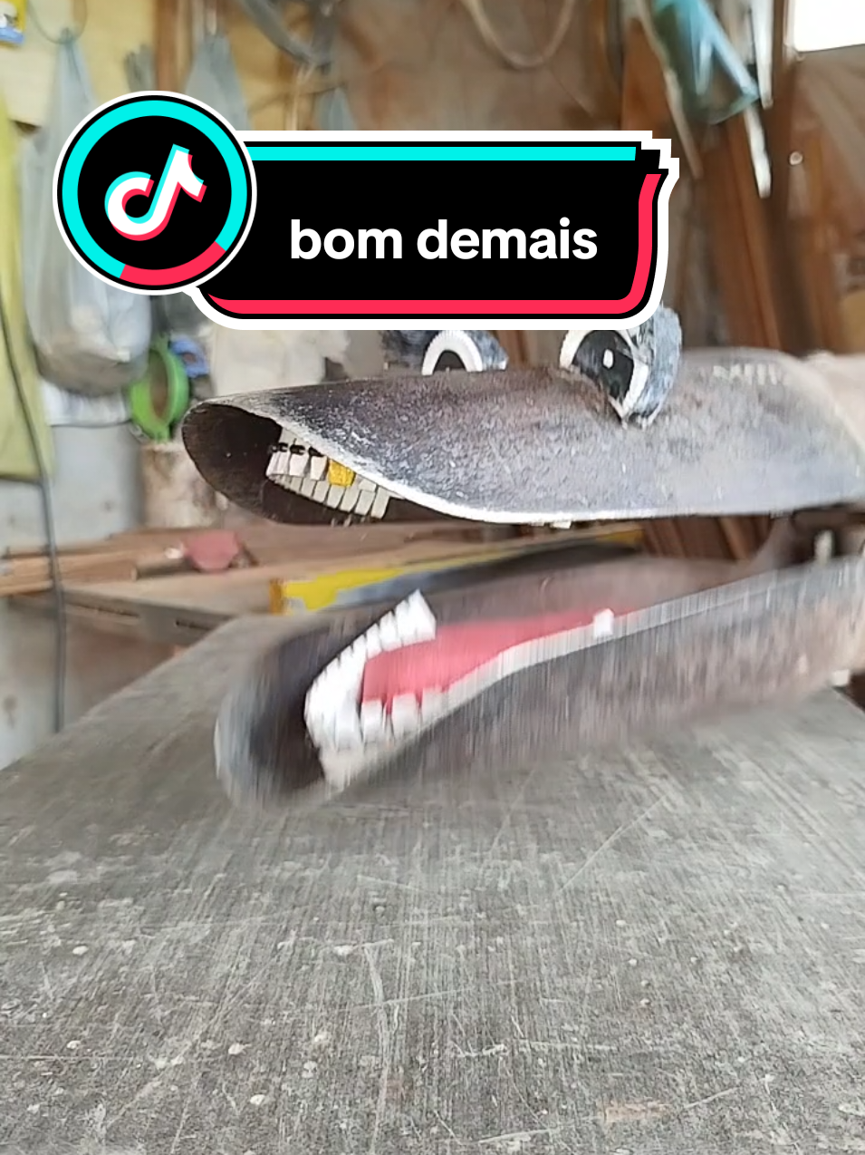 ferramenta que fala #ferramenta #cavadeira #dublagem 