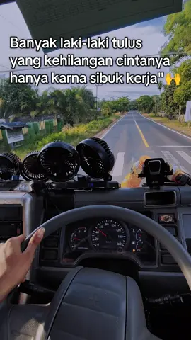 apa hanya cuma aku  #storytruk #drivermuda #trukmaniaindonesia #truk_oleng #truklintas #katakata #fypage #forupage #fyppppppppppppppppppppppp #sadstory #4u 