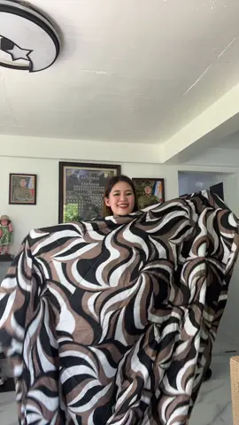 bagay na bagay sa panahon ngayon tag ulan na tag lamig nanaman #kumot #comforter #kingsize 