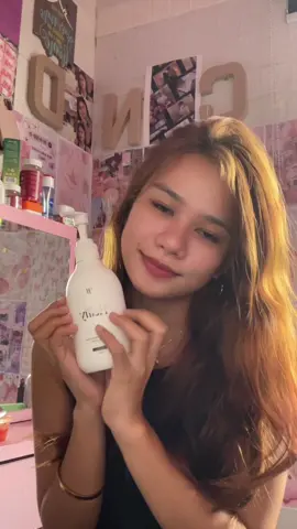 lotion na hindi malagkit at sobrang nakaka moisturize ng skin? try mo na si hally.  #skin #lotion #nolagkitfeeling #bodylotion #foryou 