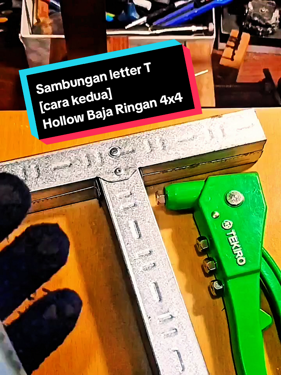 Sambungan hollow baja ringan 4x4 (sambungan T) cara kedua #tipsandtricks #bajaringan #hollowbajaringan #matapotonggerinda #tangrivet #tekiro #guntingbajaringan #stamvick #gerindatangan #bosch #pertukangan #perkakas #mildsteel #perkakastukang #guncang66 