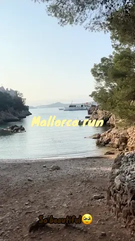 So beautiful here🥹 @EYDA #mallorca #spain #Running #Summer #scandinavia #runningoutfit #vacation #vacationmode 