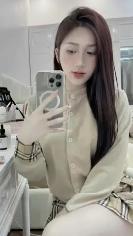 Bộ Áo Len Thỏ Kem Tay Phối Caro Chân Váy Caro Dáng Xoe #xuhuongtiktok #aosominudaitay #quanngan #vaytieuthu #vayxinh #viral
