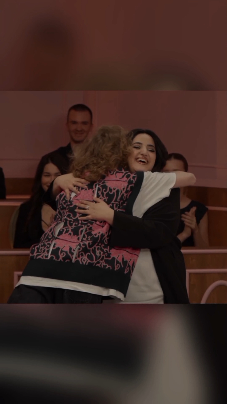 #елизаветаварварааранова #лизааранова #аранова #арановаелизаветаварвара #стендап #комик #юмор #женскийстендап #каринамейханаджян #мейханаджян #друзья #дружба #подруги #страх 