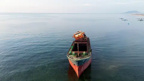Những ngày cuối cùng của con tàu mắc cạn ở Ninh Thuận.#Dji #mini3 