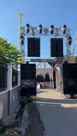 mode gapuro nyeni masse👻 #zulfaisaudio  #sounddemit  #broncogenk  #elingo_kawitane  #kediri24jam  #trending  #soundviral  #soundhoregjawatimur  #soundhoreg  #horegkediriofficial  #fypberandatiktok  #fyppppppppppppppppppppppp  #fypbang #fypシ゚viral #fypage #fyp 