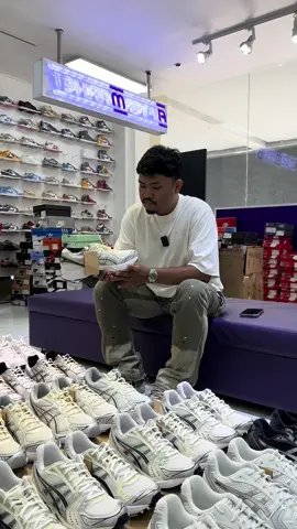 Parang nababaliw na ata si manager😅 ‼HUGE RESTOCK BELOW SRP‼ Asics Gel-1130 White Clay Canyon Sizes: 8 , 9 , 10 , 11 , 12 ₱ 6,300.00 SRP: 6,990.00 Asics Gel-1130 White Cloud Grey Sizes: 8 , 9 , 10 , 11 , 12 ₱ 6,300.00 SRP: 6,990.00 Asics GT-2160 Cream Greige Sizes: 7 , 8 , 9.5 , 10 , 11 ₱ 7,600.00 SRP: 8,290.00 ASICS Gel-Kayano 14 White Midnight (Womens) Sizes: 5 , 5.5 , 6 , 6.5 , 7.5 , 8.5 , 9 , 9.5 , 10 , 10.5 , 11 , 11.5 , 12 ₱ 9,200.00  SRP: 11,590.00 Asics Gel-Kayano 14 A.P.C White Pure Silver Sizes: 9 , 9.5 , 10 , 11.5 ₱ 17,000.00 Asics Gel-Kayano 14 A.P.C Midnight Indigo Fog Sizes: 8.5 ₱ 15,000.00 Available at AfterMarket Philippines Visit us at; 📍Active Fun Building BGC near Nike Highstreet 📍Shoppesville Greenhills 📍Ayala Center Cebu 📍One Ayala Makati 📍Zamboanga at KCC Mall 📍Molito Alabang OTHER ITEMS AND SIZES AVAILABLE FOR 