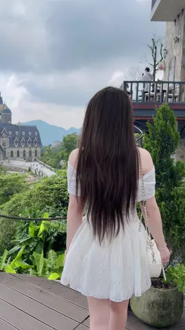 Mong gặp đúng người... #fypシ゚viral #lyvyshop2109 #xuhuong #vayxinh 