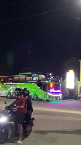 Lagu old enak sekali di bunyiin di basuri😆😍,  coba Sepil foto bis maudi yang sudah pernah ketemu🥰 #basuri #fyp 