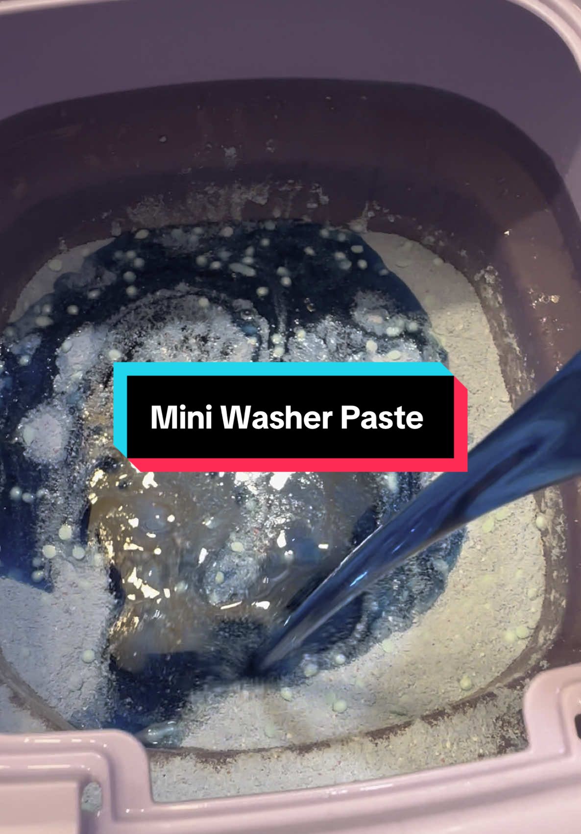 obsessed 🩵🤤 #laundry #laundryday #laundrytok #fyp #CleanTok #cleaning #cleaningtiktok #laundrydetergent #ariel #laundrypowder #laundryasmr #asmr #laundryoverload #miniwashingmachine 