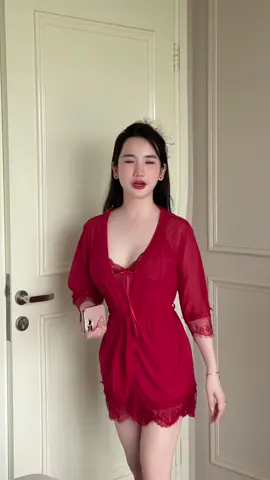 Bỏ tiền ta mua em này quả là xứng đáng. Xinh nhẹ mát mà còn slay!