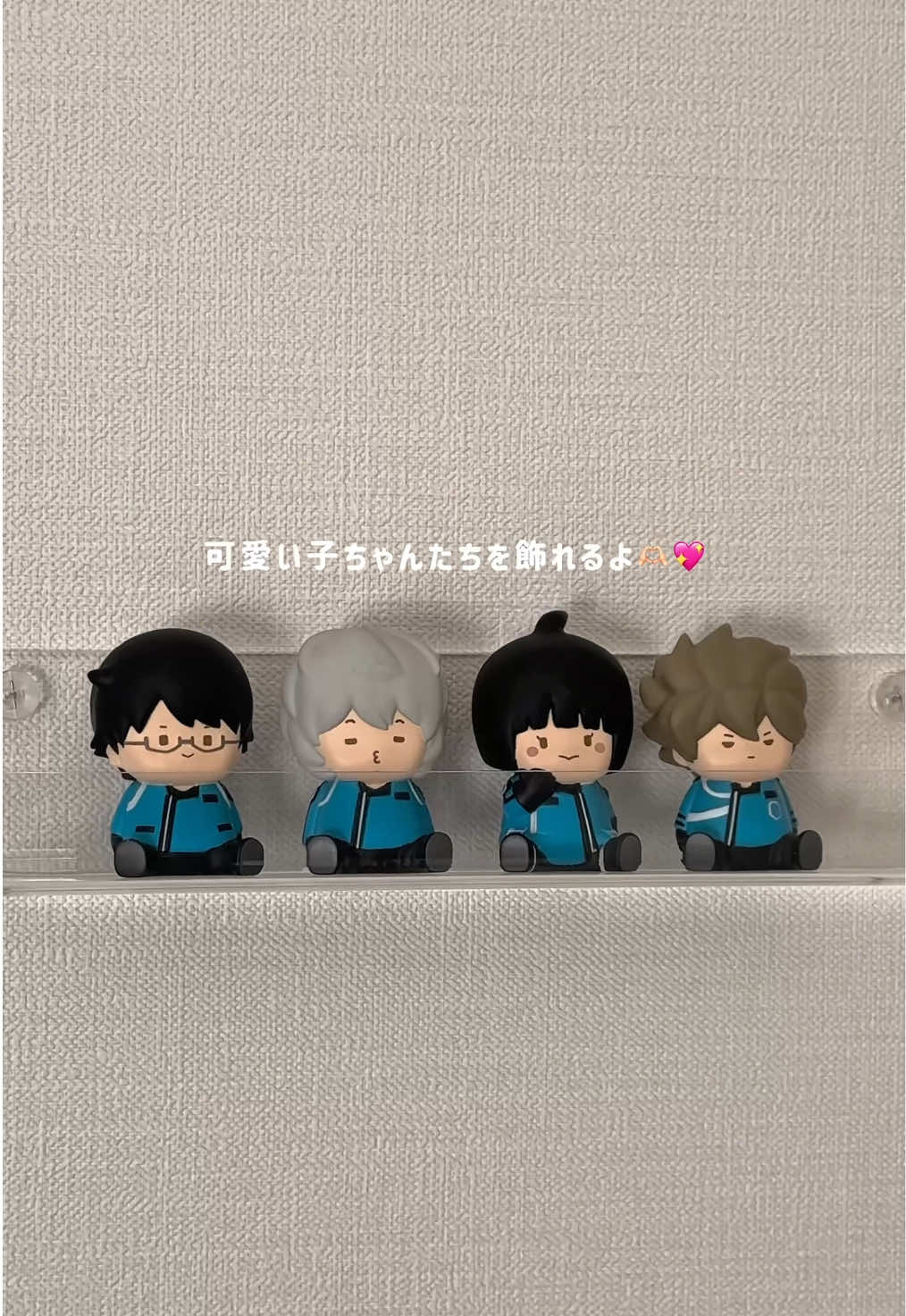 もっとたくさん並べたい...🥹💖 #無印良品 #ディスプレイ棚 #無印良品購入品 #購入品紹介 #推しを並べられる #オタク部屋 #フィギュア #飾り方 #ワールドトリガー
