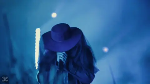 #janjipalsu #hindia #liriklagu 