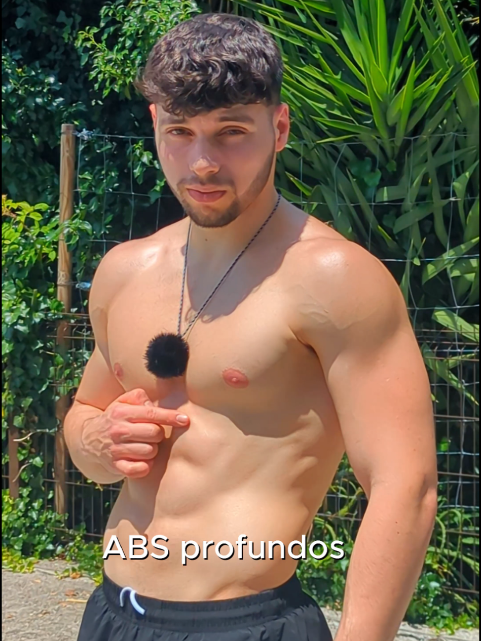 Exercícios para treinar abdominais. Exprimenta em 🏠  #treinoemcasa #abdomen 