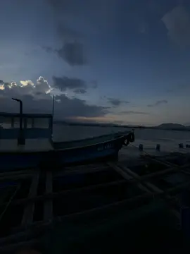 Bình minh dẫn em đi ròi..