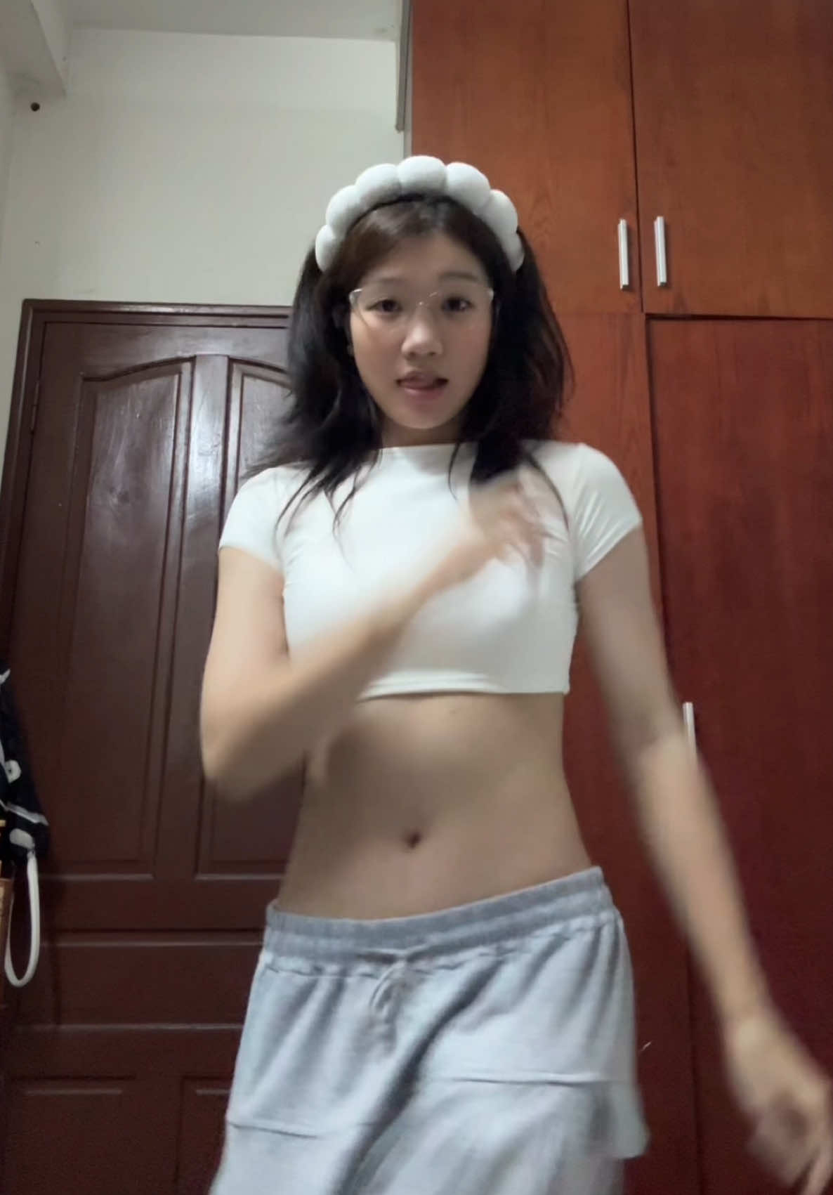 Lười make up quớ 