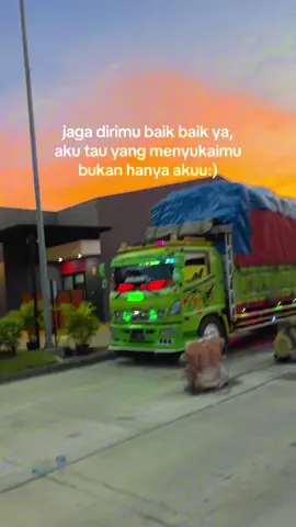 sehat sehat cin🤲🫡👉☕️😋#fyp #fypシ #xyzabc #angkasajayatrans #drivermuda #masukberandafyp #drivermuda #rembang24jam 