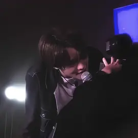 he’s lucky he pulled that mic away from his mouth in time because… anyway rumour has it the camera man came out that day 🏳️‍🌈 dt me i’m the only little sun ever #nct#nctdream#nctedit#chenle#chenleedit#zhongchenle#chenlenct#kpop#kpopedit#kpopfyp