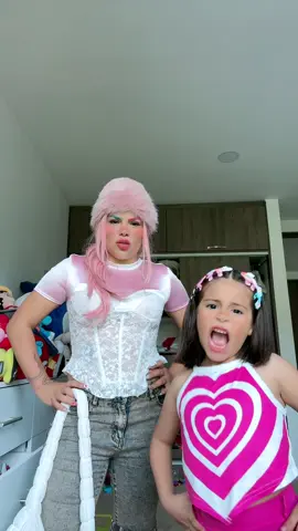 Ella se cree grande ya #paratii 