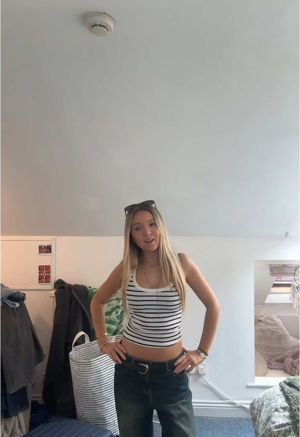 yeah sunglasses in the rain🤩 