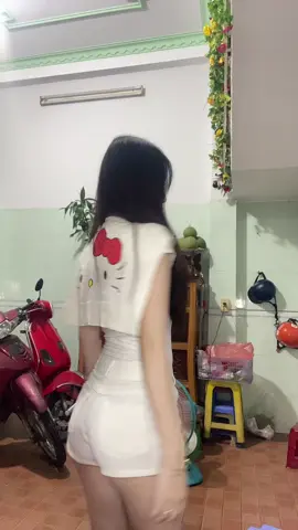 áo vẽ thưn 