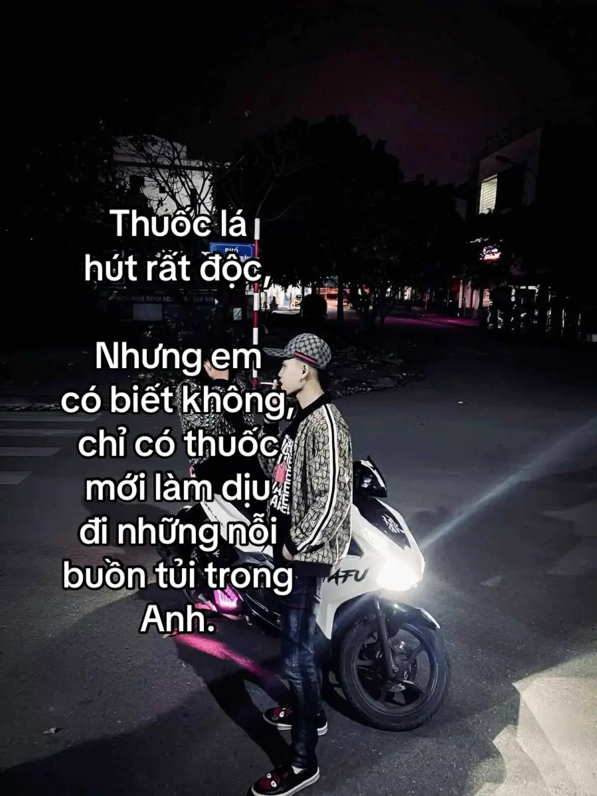 thuốc lá hút rất độc,nhưng em có biết không chỉ có thuốc mới làm dịu đi những nỗi buồn tủi trong anh... #tamtrang #xuhuongtiktok #fyp  #capanhxhh #ctxhtiktok  𝓝𝓰 𝓗𝓾̛̃𝓾 𝓢𝓪𝓷𝓰𝓿𝓻𝟐
