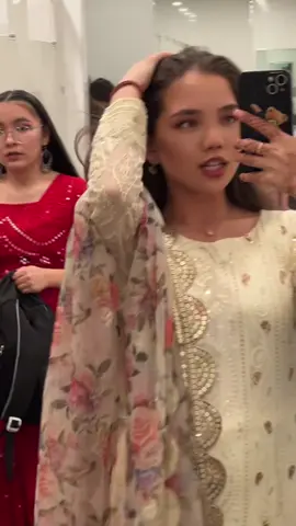 This outfit is everything 😍 You can get it from 677 Rue Jean-Talon O ( Mode Samaya fashion) #OOTD #fashiontok #aestheticstyle #outfitinspo #TikTokFashion