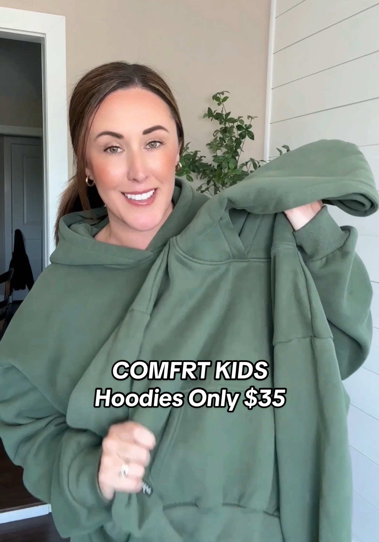 Replying to @AuthorHolliAnnDeClemente   @Comfrt @comfrtkids  #comfrt #summersales #sweatset #comfrtkids #backtoschoolsale #matchingset #kidsstyle #kidsfashion #comfrthoodie 