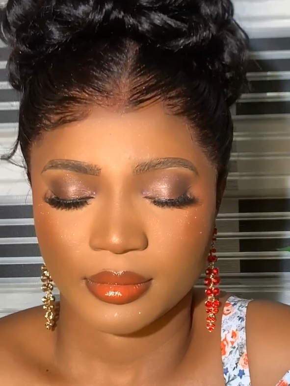 STILL TAKING BOOKING ‼️  07046907308 #makeup #makeupartist #makeupartistworldwide #makeuptransformation #makeuptips #makeuptransition #tutorial #storytime #500kviews #anambramakeupartist #enugumakeupartist #abiamakeupartist #views #views #bride #makeuplover #goviraltiktok #viralvideotiktok #viralv #fypppppppppppppp 