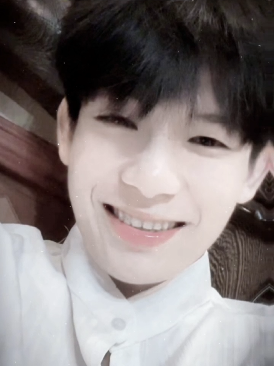 Em chi muon om lay anh, om that chat bao ngay xa cach🥹 _________________________ các mợ nhớ cậu lắm đấy🥹🕊 #phantrongduong33 #trongduong 