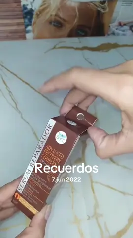#Recuerdos lo que compré con mi liquidación de mi anterior trabajo porque yo iba a empezar a maquillar 😩🫣 hice tres maquillajes nada más y las paletas las use Dos veces 🫣 #maquilladora #maquillador #makeup #maquilladoraenvenezuela #venezuelatiktok 