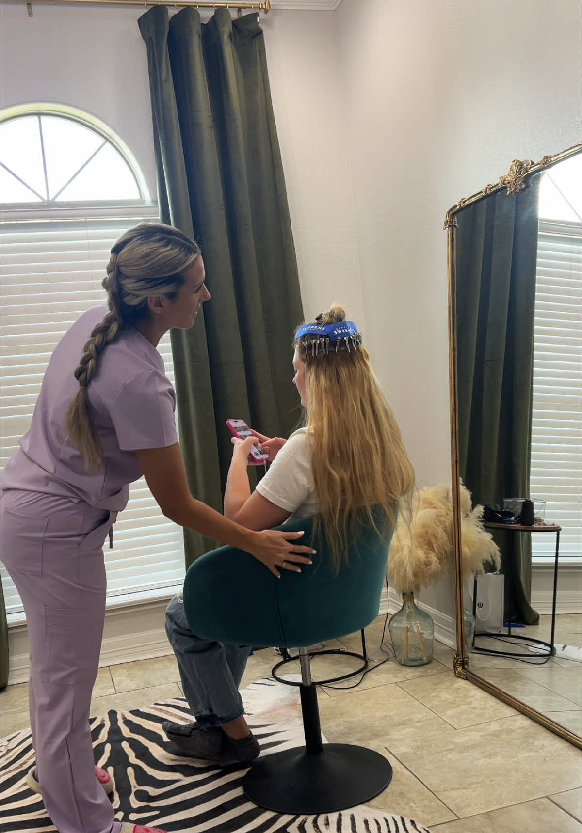 I’m pretty much the jack of all trades at this point. Glad she has so much faith in me 🤭 #handtiedextensions #extensions #diyextensions #hairtok 