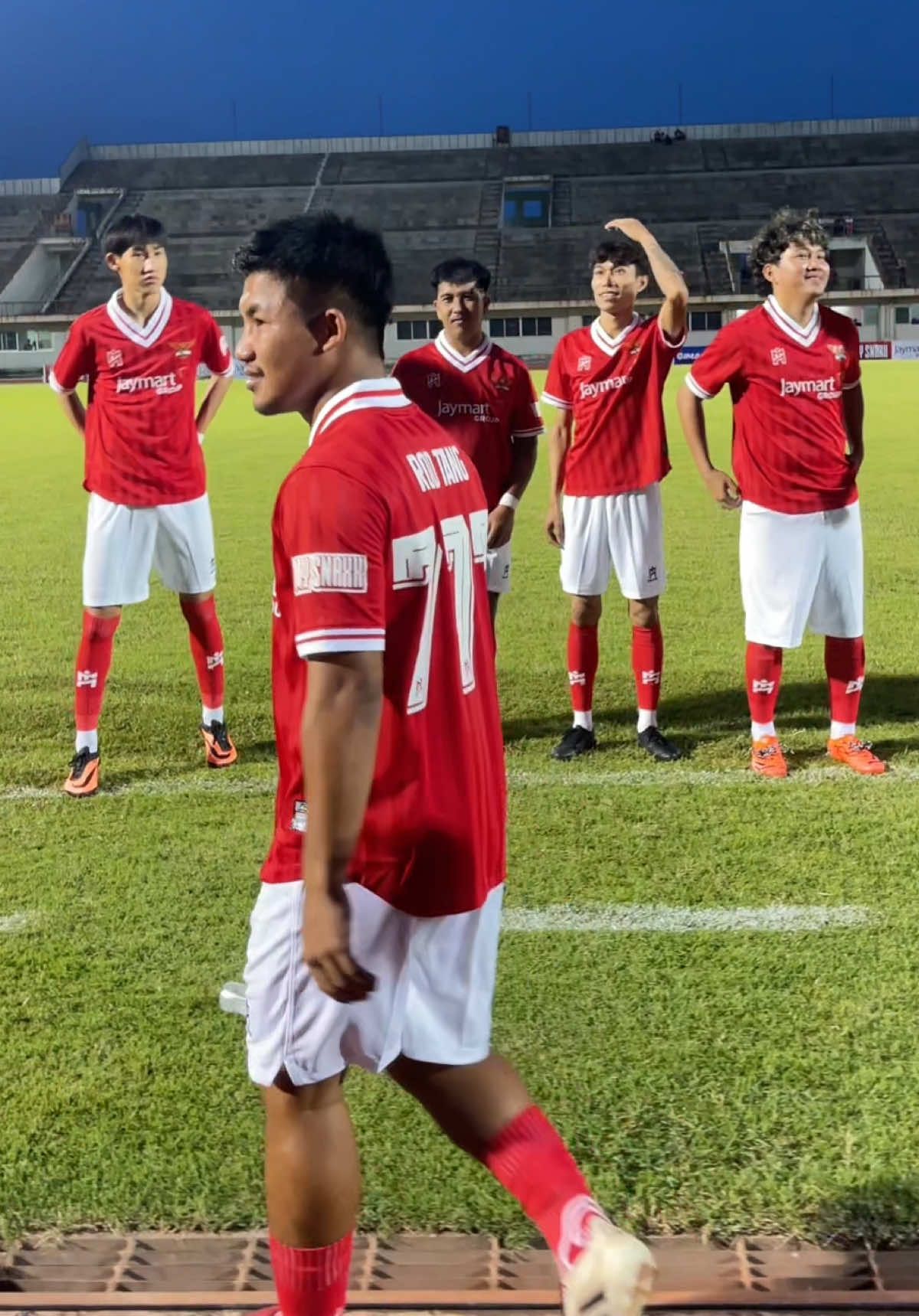 เปิดตัวนักเตะใหม่ OnlineAllstars คนสุดท้ายตึงสุด 😅 @รถถัง จิตรเมืองนนท์ #onlineallstars #idolleague #idolgames #รถถัง #รถถังจิตรเมืองนนท์ #rodtang #idolleague3 #idolleague2 #football 