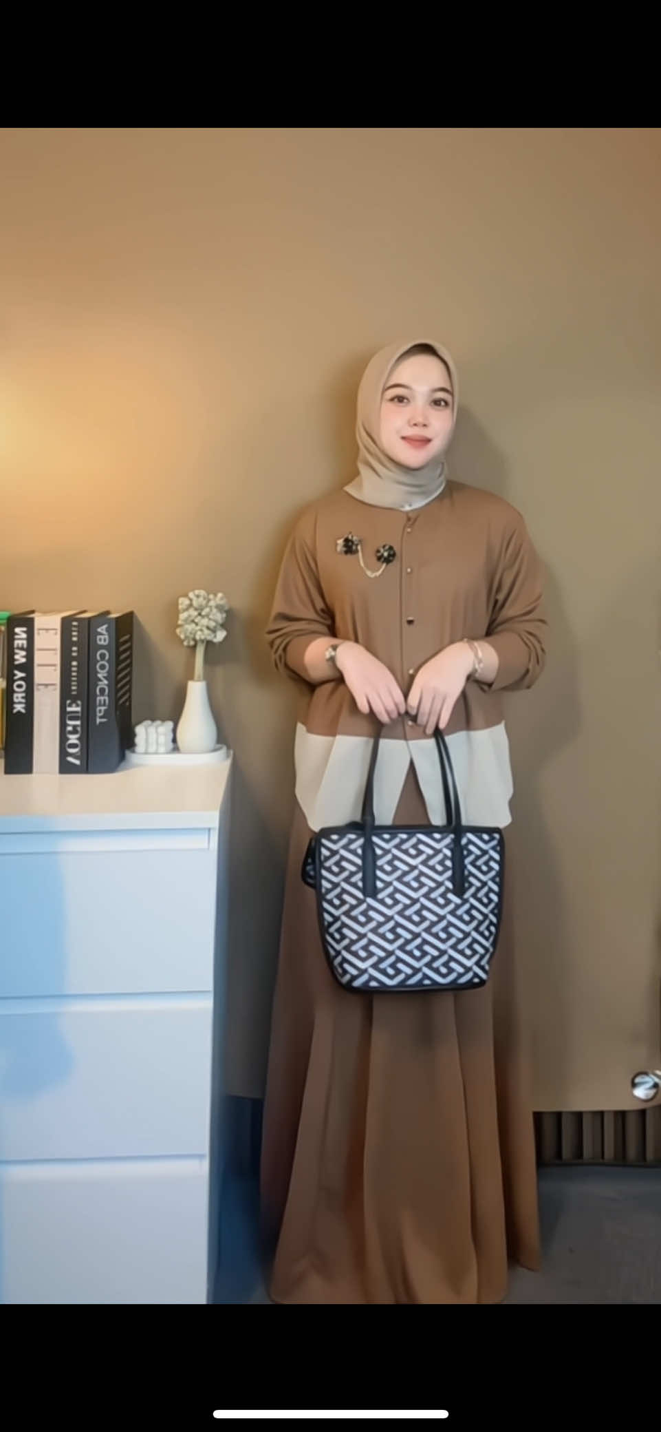 #rekomendasioutfit #dresmewah #ootdhijab #oneset #liveforthechallenge #fyp 