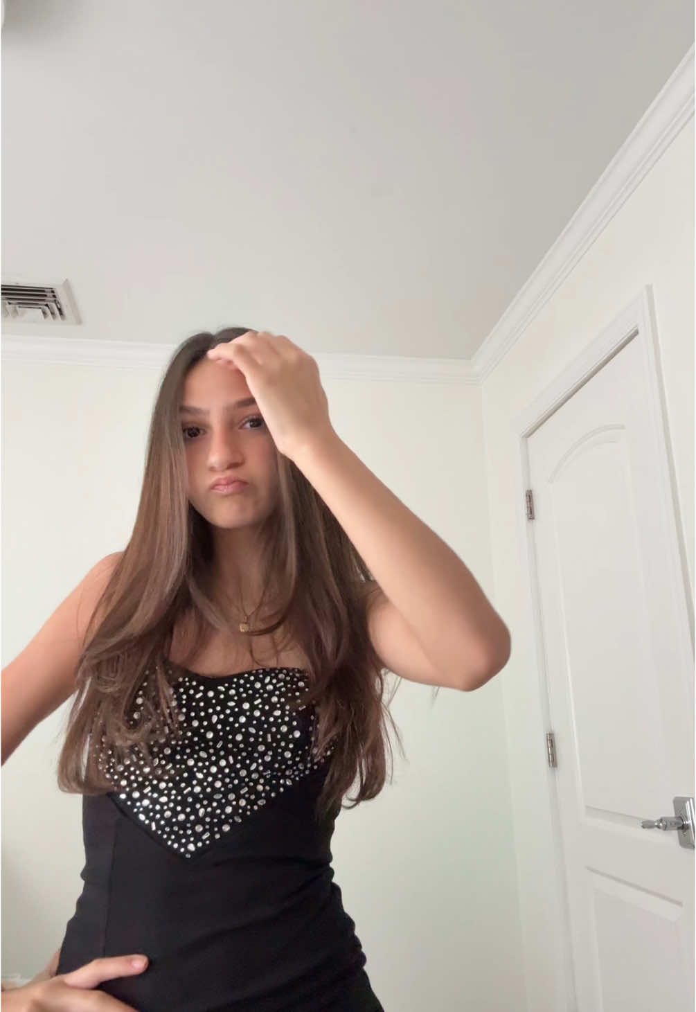 ♠️♠️#goviral #fyp #viralvideo #tiktokim18donttakethisdown #donotbanned #18yearsolold 