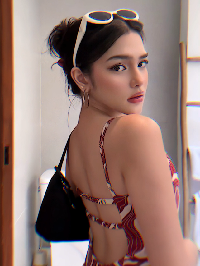 kalo yang hot yang inii @Davina Karamoy 😍🫶🏻 #fyp #davinakaramoy #davina #hotgirl #masukberanda 