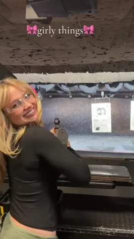 🎀Girly friday night out 🎀 @Roxy #fyp #shootingrange #girls #girlythings #justgirlythings 