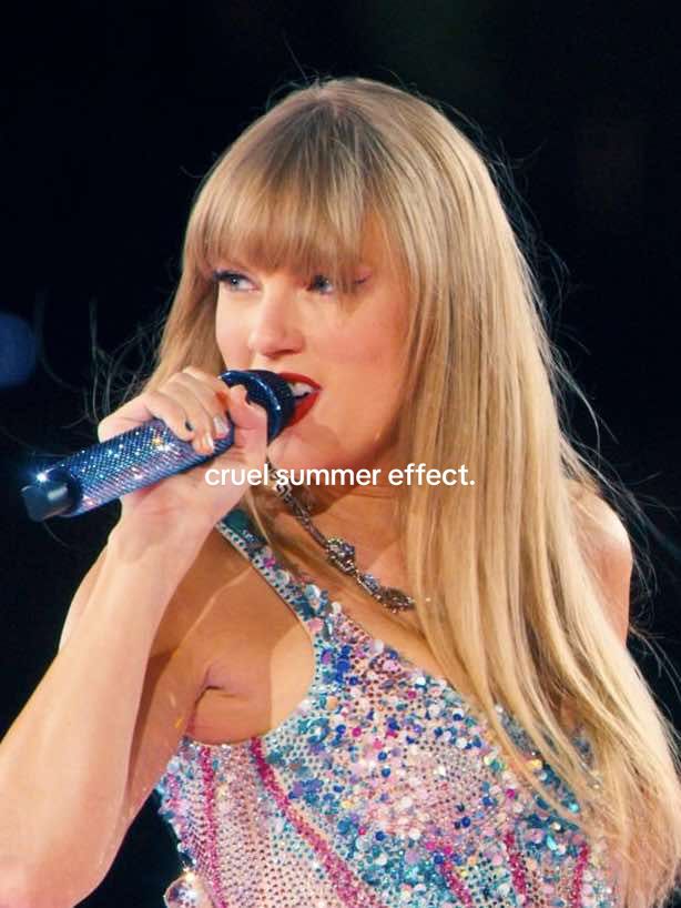 THE BIGGEST DOPAMINE RUSH HEARING THIS LIVE 🩷 #taylorswift #swifttok #erastour #TSTheErasTour #cruelsummer #lovertaylorswift #taylorswiftbridge #bridge #lover #cruelsummertaylorswift #viral #swiftie #taylorsversion #taylornation  