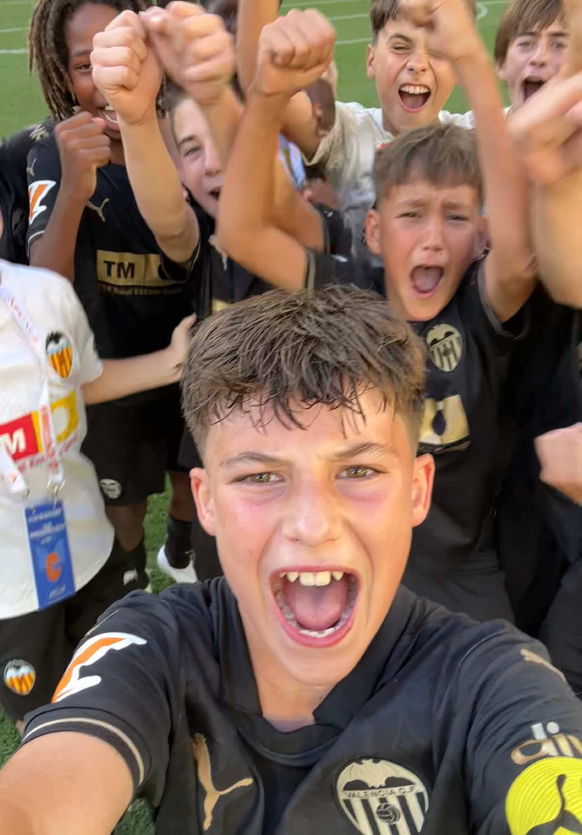 What a win for 🦇🦇🦇🦇🦇! 🔜 Semi-finals #LALIGAFCFUTURES #DeportesEnTikTok 