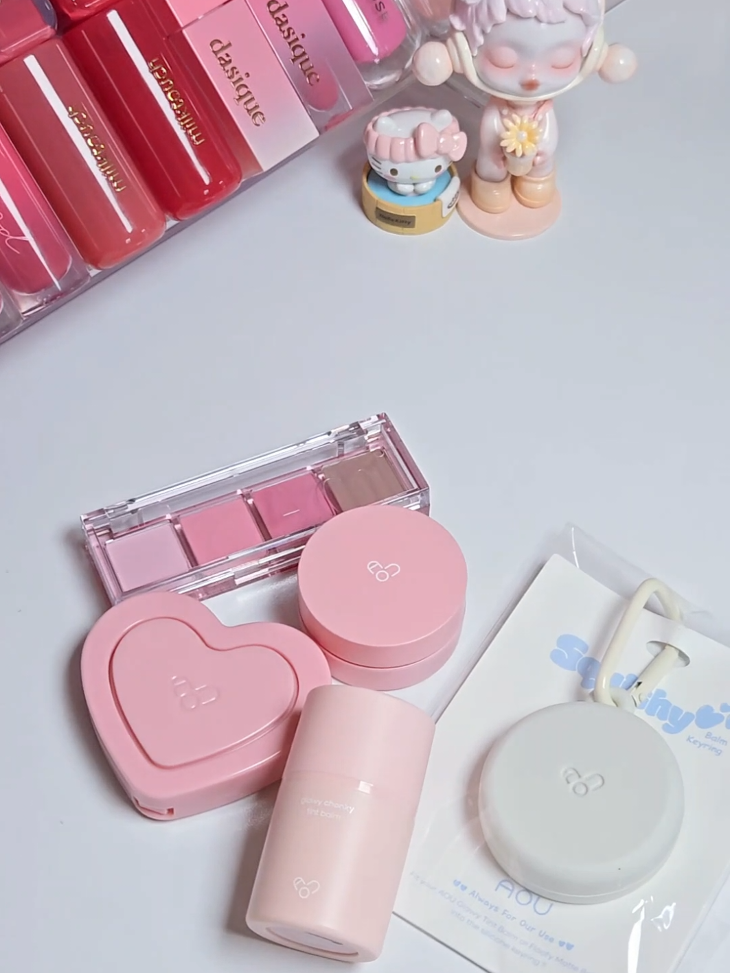 finally trying @AOU Cosmetics and a.chi !!! thank you so much @HEMEKO  #trending #warmtone #aesthetics #makeup #haul #kbeauty #aesthetic #cooltones #pink #cute #music #kawaii #asmr #unboxing #beauty 